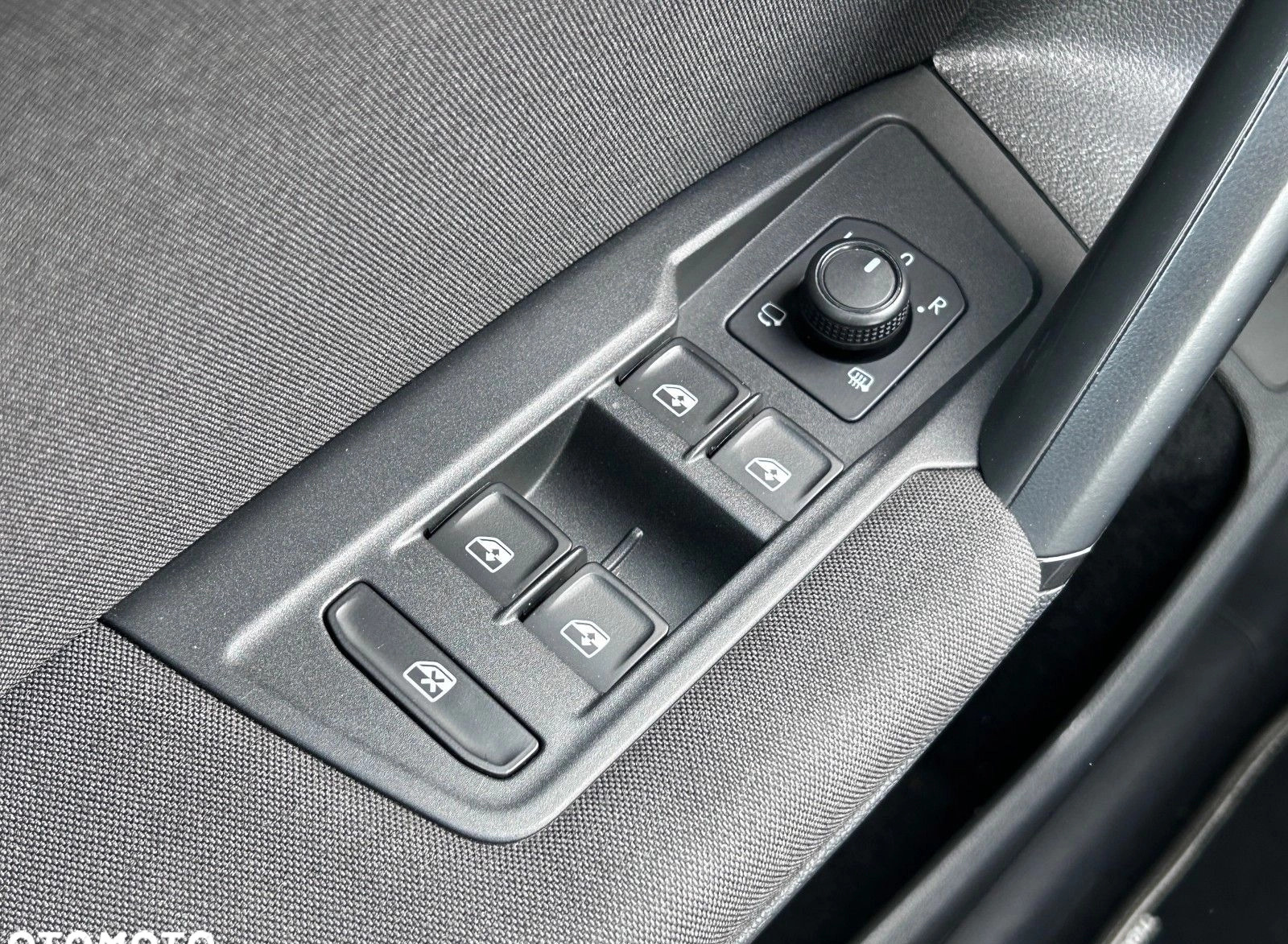 Volkswagen Tiguan cena 112900 przebieg: 71058, rok produkcji 2020 z Krzeszowice małe 781